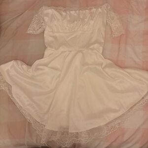 white lace dress ♡